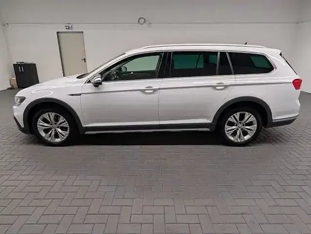 Gebraucht VW Passat 147 PS (108 kW) 2021 Andere Kombi