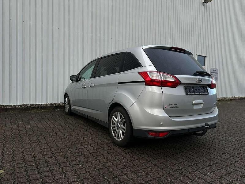 Gebraucht Ford Grand C-Max Titanium 150 PS (110 kW) 2012 Polarsilber metallic Van / Kleinbus