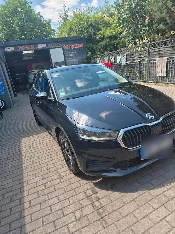 Schwarz Gebraucht 2022 Skoda Fabia Kleinwagen | 12.500 € (Guter Preis) - Bild 1/4
