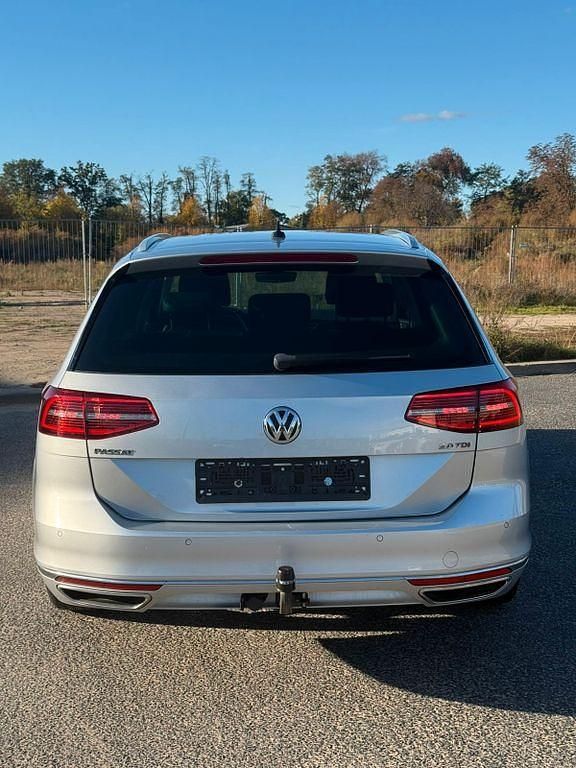 Gebraucht VW Passat Highline 190 PS (139 kW) 2018 Silber Kombi