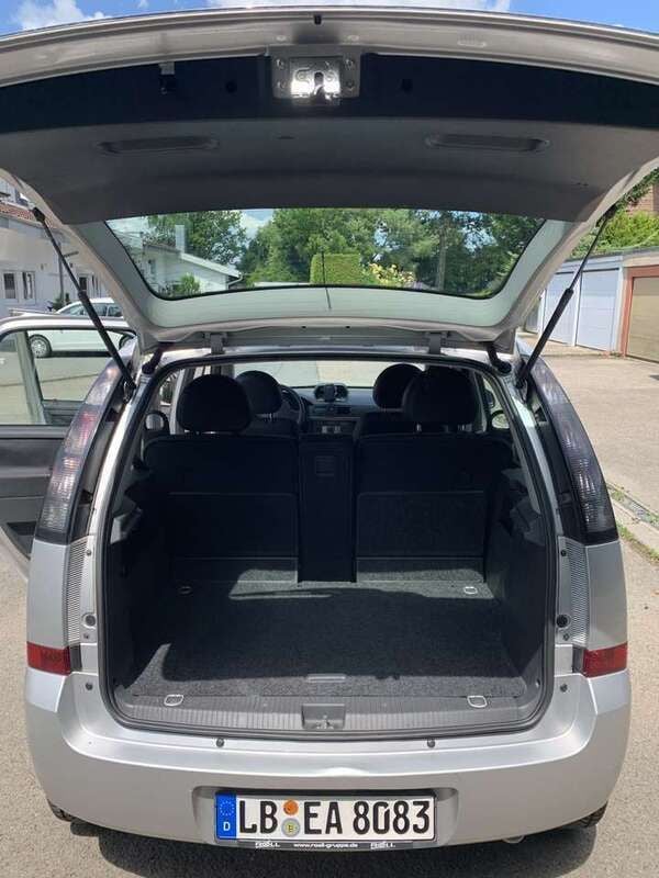 Grau Gebraucht 2008 Opel Meriva Van / Kleinbus | 3.400 € (Fairer Preis) - Bild 1/4