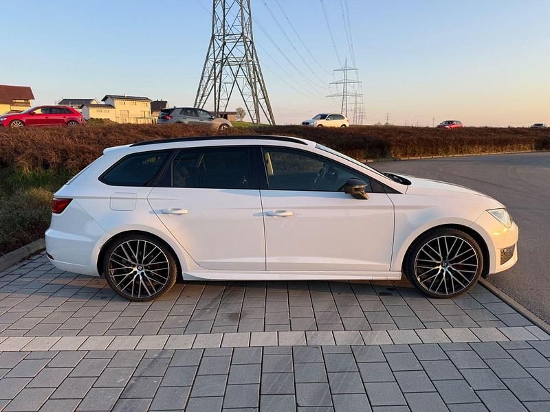Usata Seat Leon ST CUPRA 184 CV (135 kW) 2017 Bianco Station wagon