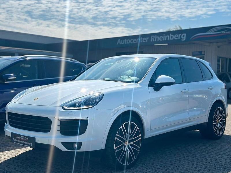 Weiß Gebraucht 2016 Porsche Cayenne Platinum Edition SUV | 27.000 € (Fairer Preis) - Bild 1/4