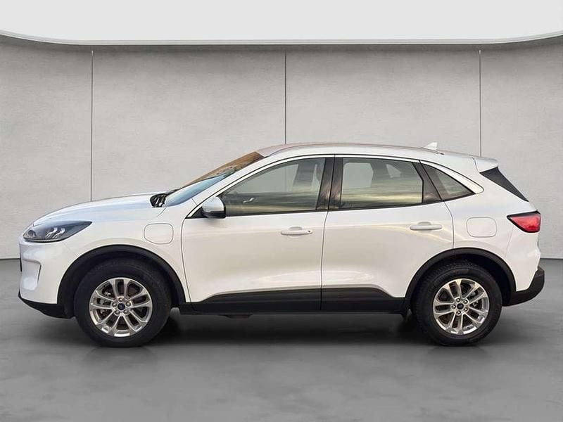 Używany Ford Kuga Titanium 224 KM (164 kW) 2022 Biały SUV