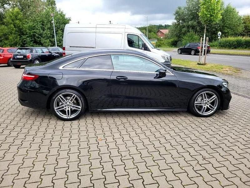 Gebraucht Mercedes E300 AMG 245 PS (180 kW) 2020 Schwarz Coupé