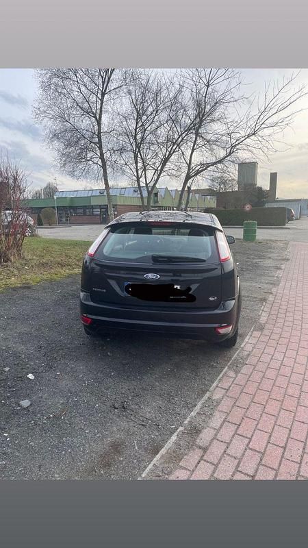 Gebraucht Ford Focus 101 PS (74 kW) 2009 Schwarz Limousine