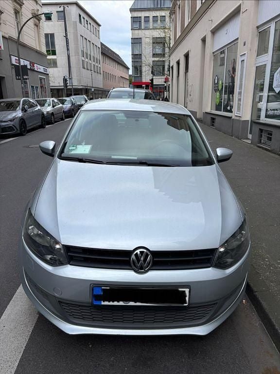Gebraucht VW Polo 90 PS (66 kW) 2010 Silber Kleinwagen