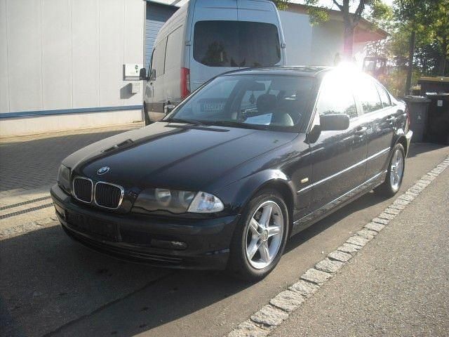 Blau Gebraucht 1999 BMW 318 Sport Line Limousine | 799 € (Superpreis) - Bild 1/4