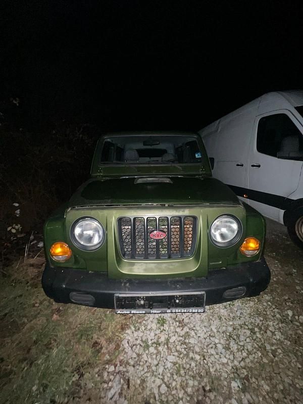 Braun Gebraucht 2001 Kia Retona SUV | 2.200 € - Bild 1/4