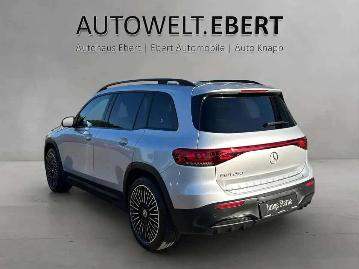 Gebraucht Mercedes EQB250 AMG 139 kW (190 PS) 2024 Silber SUV