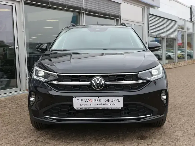 Gebraucht VW Taigo Life 95 PS (69 kW) 2025 Deep black perleffekt SUV