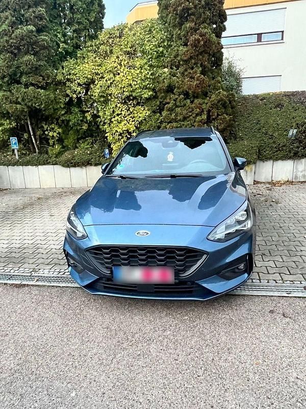 Gebraucht Ford Focus ST-Line 150 PS (110 kW) 2020 Blau Kombi