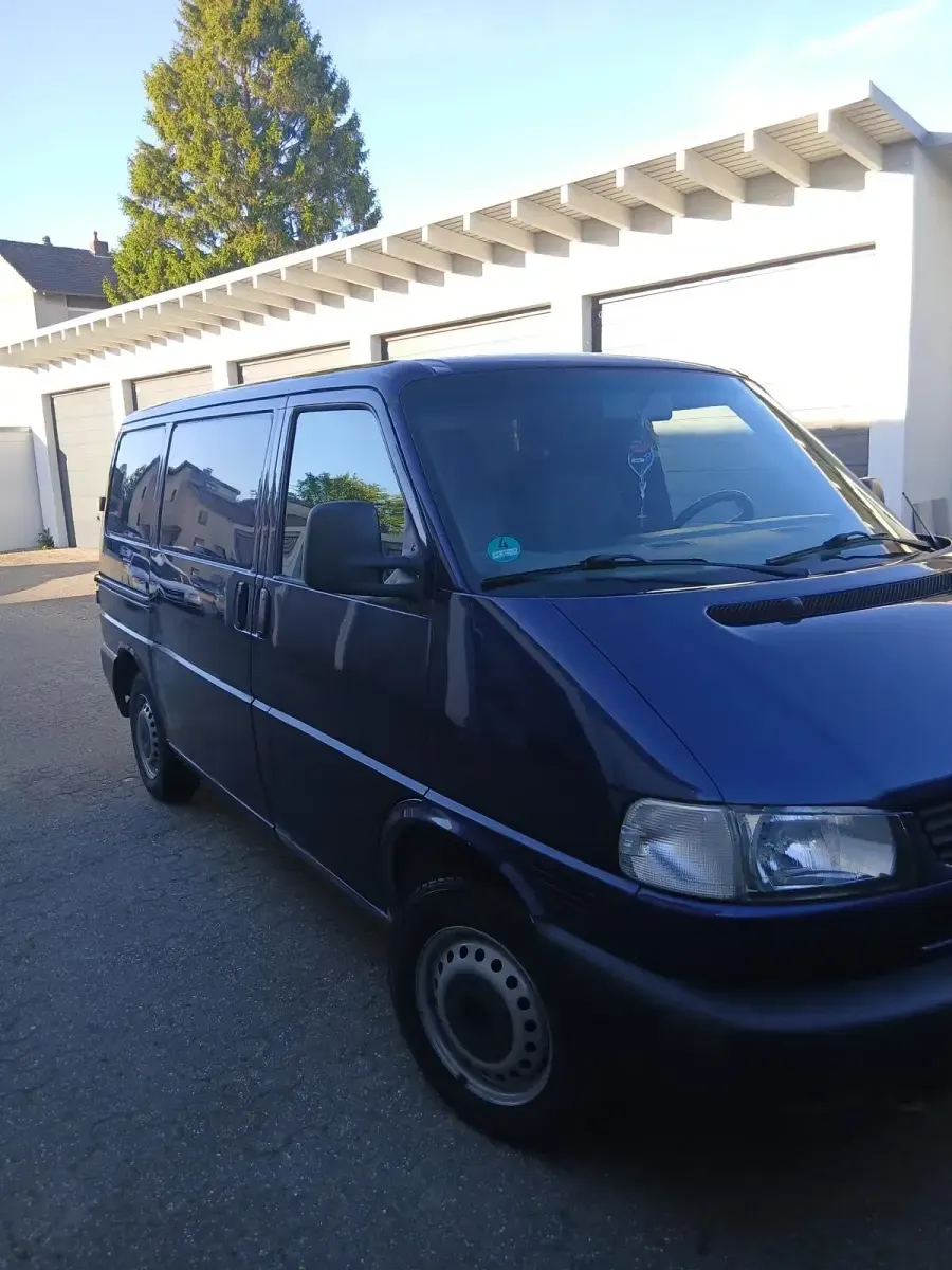 Gebraucht VW T4 102 PS (75 kW) 2001 Blau Van