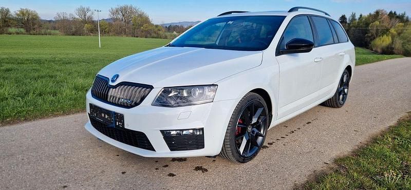 Gebraucht Skoda Octavia RS 184 PS (135 kW) 2016 Weiß Kleinwagen