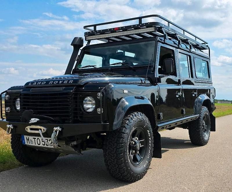 Schwarz Gebraucht 2010 Land Rover Defender SUV | 39.999 € (Fairer Preis) - Bild 1/4