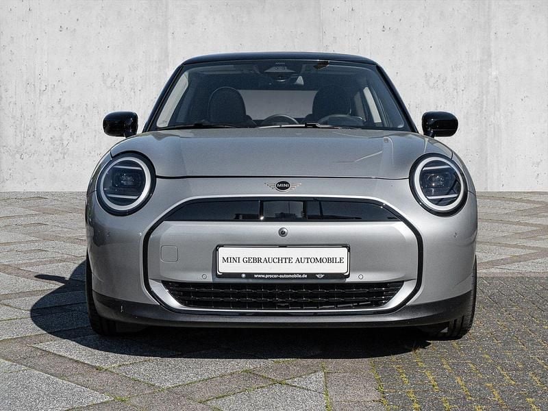 Second-hand Mini Cooper 135 kW (184 CP) 2025 Argintiu Hatchback