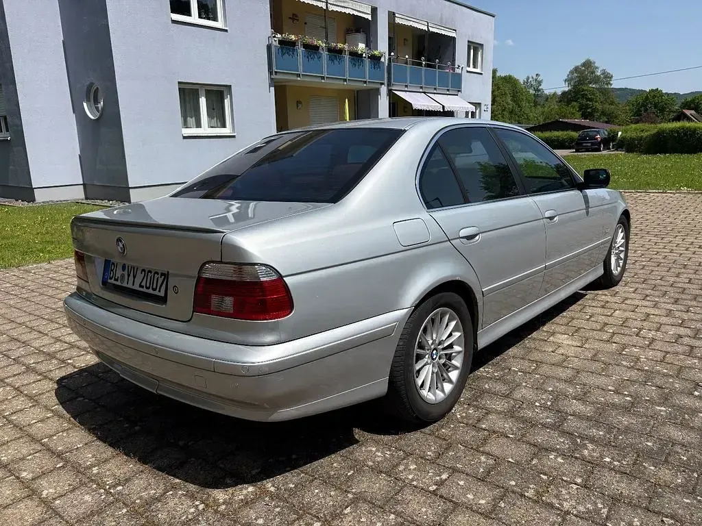 Gebraucht BMW 520 Performance 170 PS (125 kW) 2001 Silber Limousine