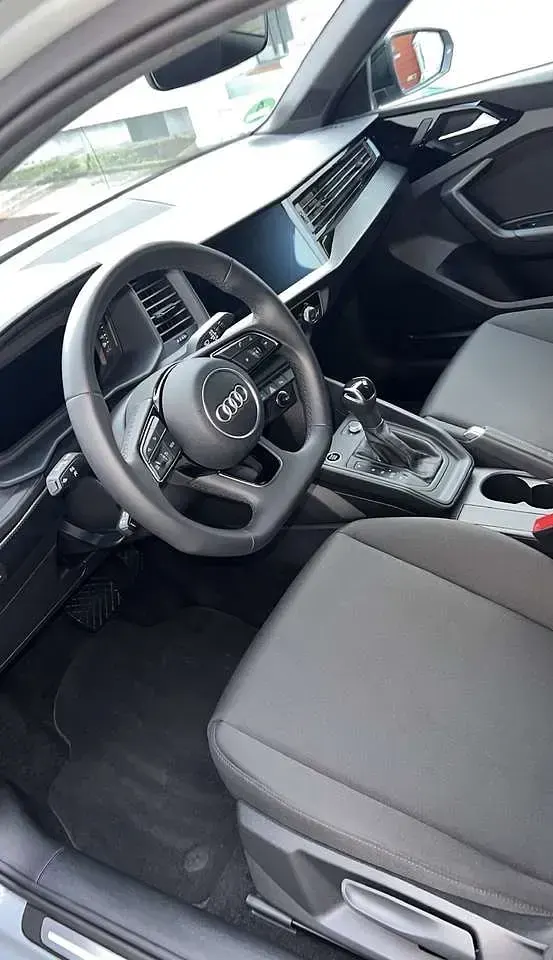 Gebraucht Audi A1 Advanced 110 PS (80 kW) 2022 Grau SUV