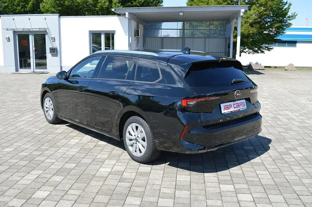 Gebraucht Opel Astra Elegance 131 PS (96 kW) 2023 Schwarz Kleinwagen