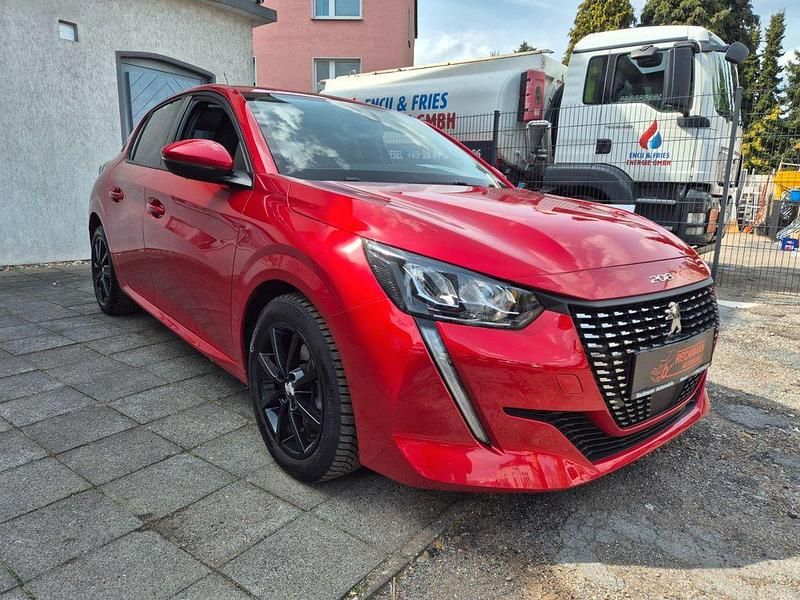 Gebraucht Peugeot 208 Allure 101 PS (74 kW) 2022 Rot Kleinwagen