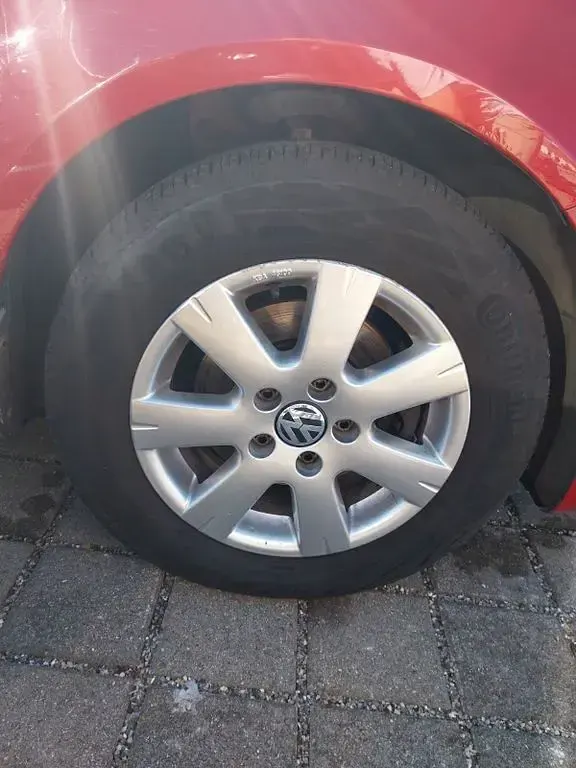 Gebraucht VW Golf Plus Cross Trendline 80 PS (58 kW) 2011 Rot Van / Kleinbus