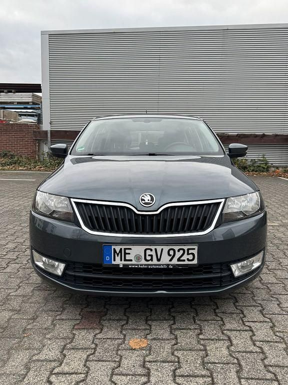 Gebraucht 2016 Skoda Rapid Active Limousine | 9.400 € (Teuer) - Bild 1/4
