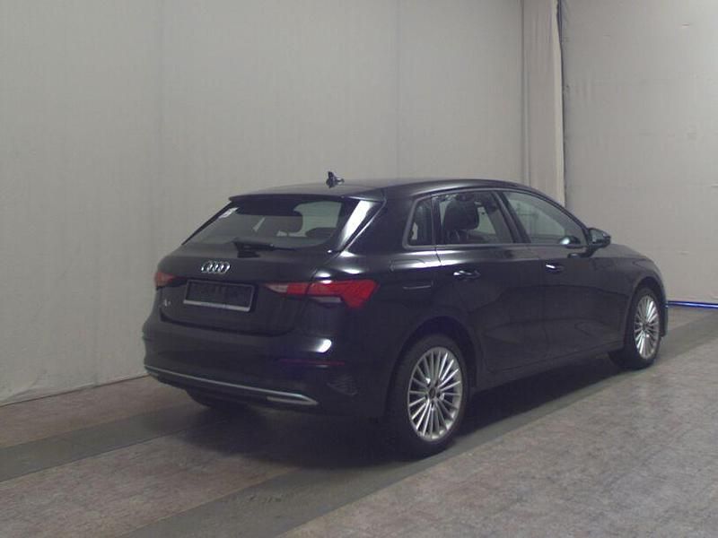 Gebraucht Audi A3 Advanced 110 PS (80 kW) 2022 Schwarz Limousine