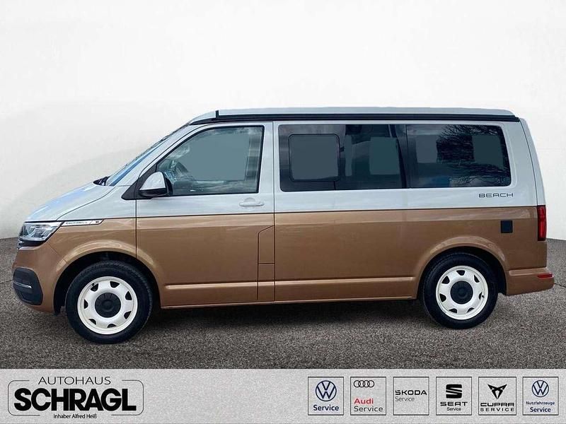 Gebraucht VW California Beach 150 PS (110 kW) 2022 Candyweiß/copper bronze metallic Van