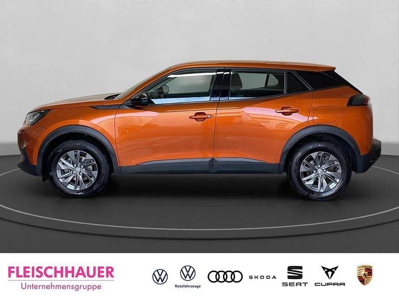Gebraucht Peugeot 2008 Active 131 PS (96 kW) 2022 Orange SUV