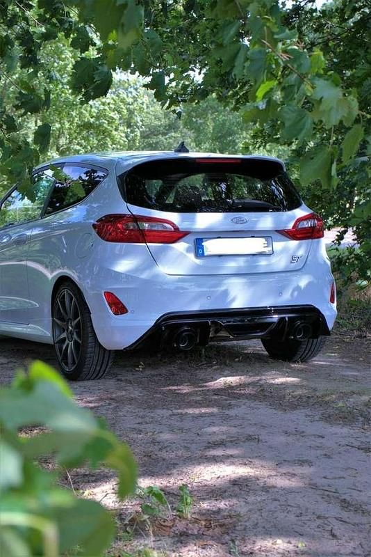 Gebraucht Ford Fiesta ST 200 PS (147 kW) 2019 Weiß Limousine