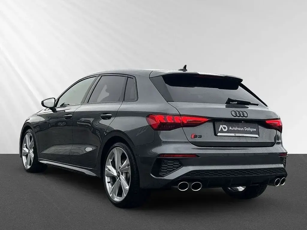 Gebraucht Audi S3 Sport 310 PS (228 kW) 2024 Daytonagrau perleffekt Limousine
