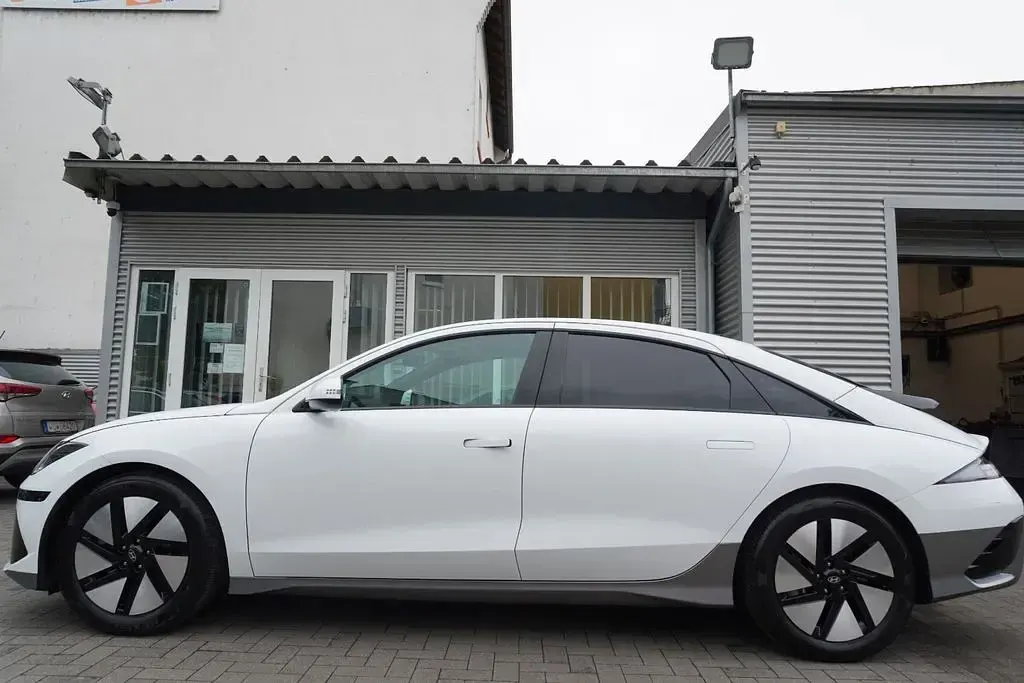Gebraucht Hyundai Ioniq 6 Techniq 167 kW (228 PS) 2023 Weiß Limousine