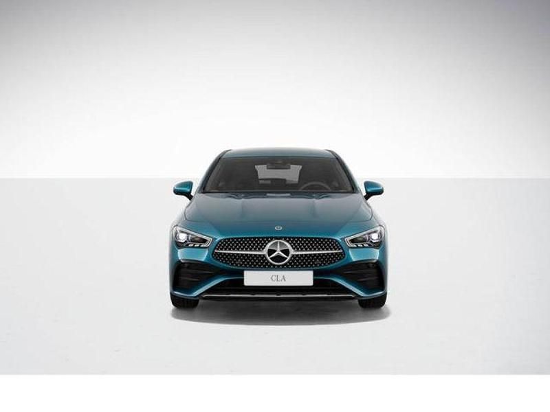 Gebraucht Mercedes CLA200 150 PS (110 kW) 2024 Metalliclack hyperblau (metallic) Kombi