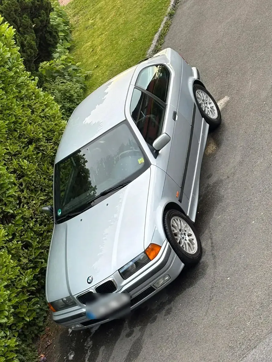 Gebraucht BMW 323 170 PS (125 kW) 1998 Silber Coupé
