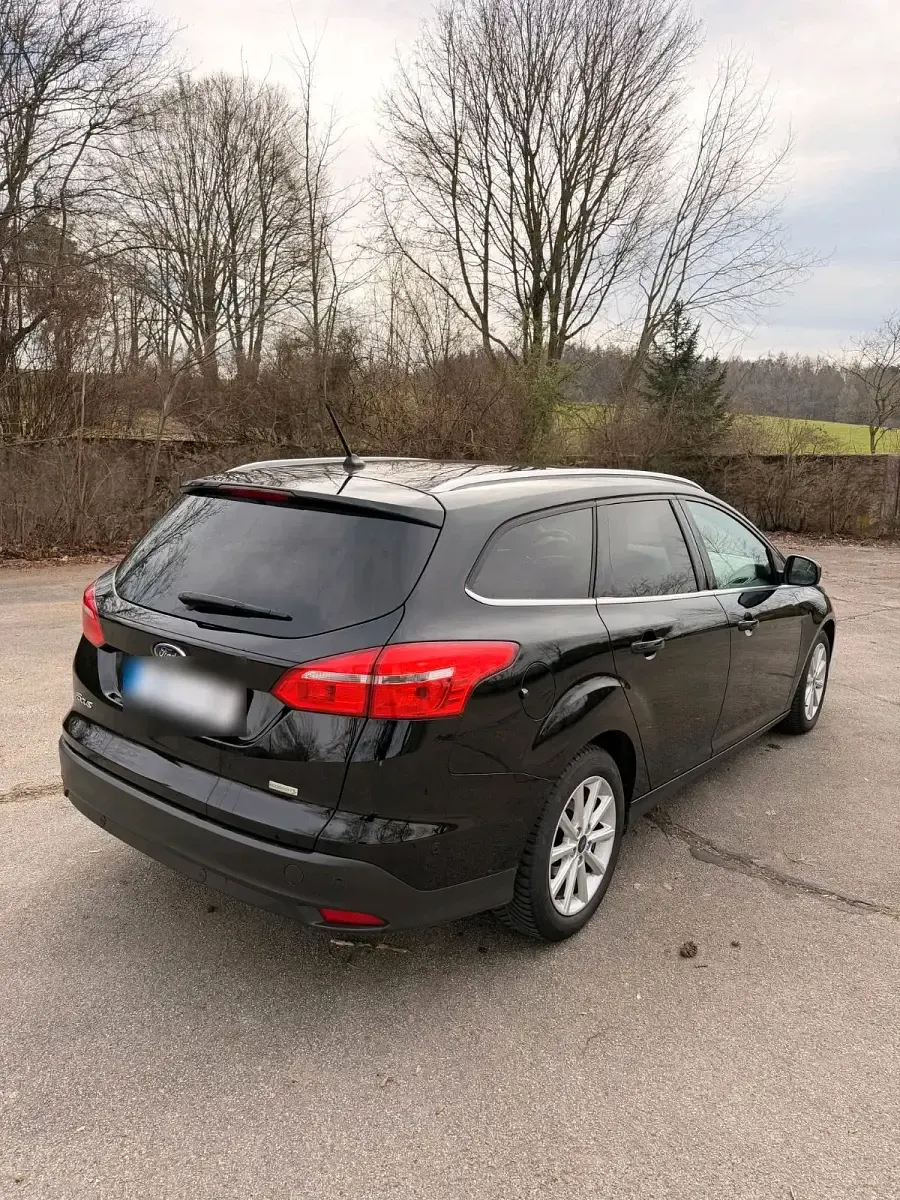 Gebraucht Ford Focus 125 PS (91 kW) 2017 Schwarz Kombi