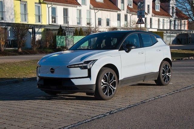 Gebraucht Volvo EX30 Plus 200 kW (272 PS) 2024 Blau SUV
