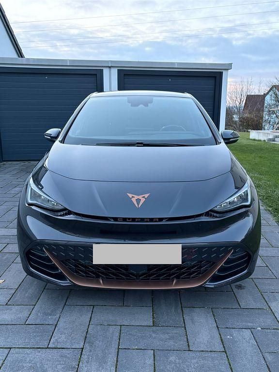 Grau Gebraucht 2022 Cupra Born Kleinwagen | 19.800 € (Guter Preis) - Bild 1/4