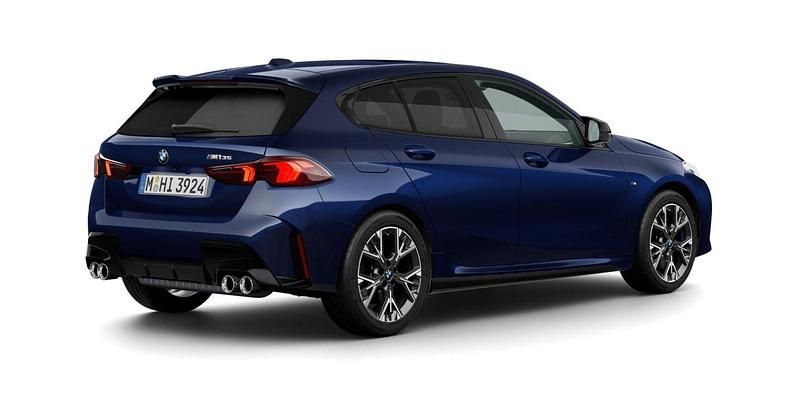 Gebraucht BMW M135 Shadowline 300 PS (220 kW) 2025 Blau Kleinwagen