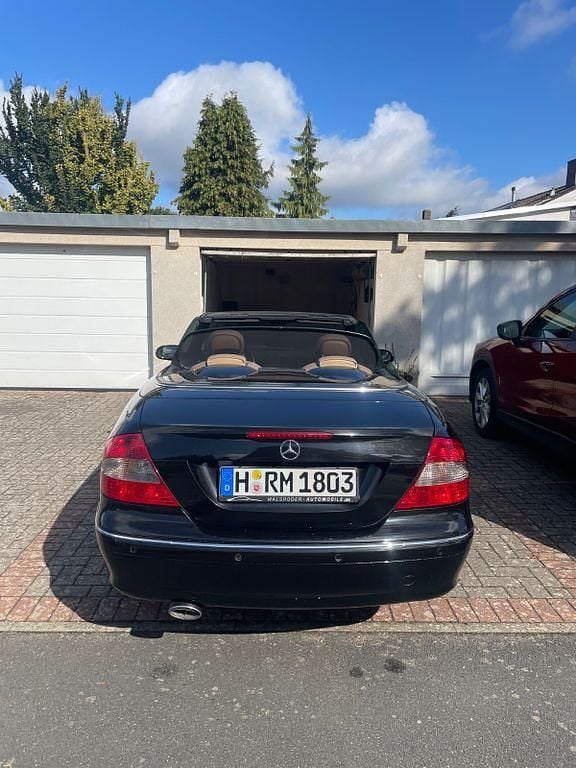 Gebraucht Mercedes CLK320 Avantgarde 224 PS (164 kW) 2006 Schwarz Cabrio