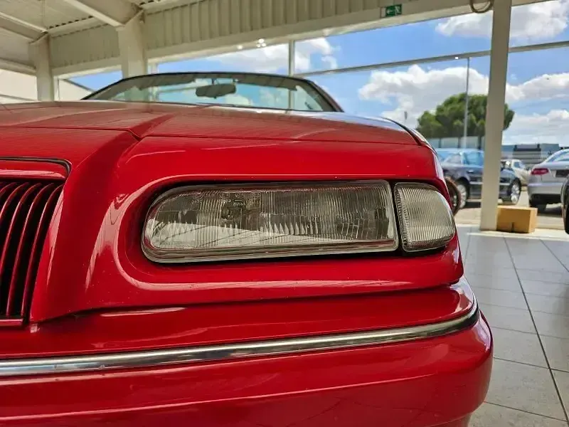 Używany Chrysler Le Baron 136 KM (100 kW) 1995 Czerwony Kabriolet