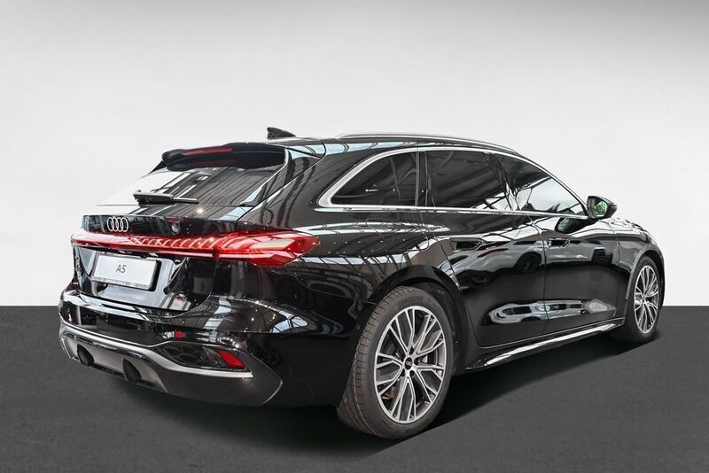 Gebraucht Audi A5 Ambiente 204 PS (150 kW) 2025 Mythosschwarz Coupé