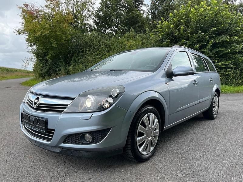 Blau Gebraucht 2008 Opel Astra Cosmo Kombi | 2.499 € (Teuer) - Bild 1/4