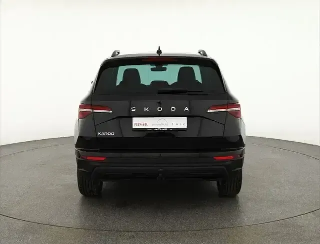 Neu Skoda Karoq 150 PS (110 kW) 2025 Schwarz SUV