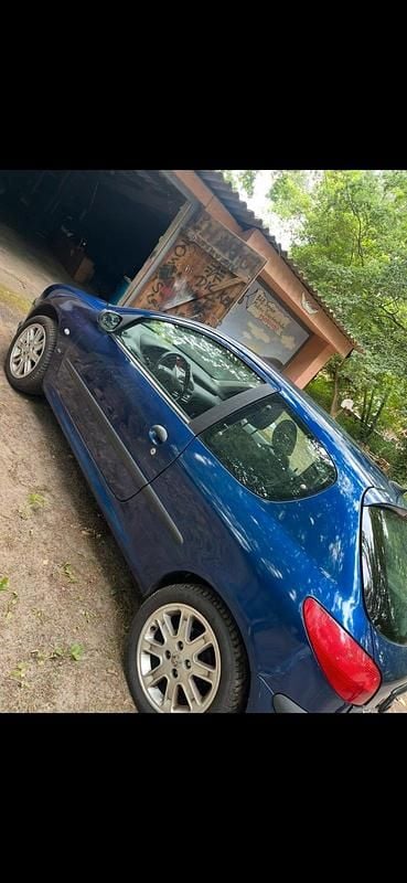 Gebraucht Peugeot 206 109 PS (80 kW) 2001 Blau Kleinwagen