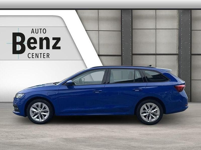 Gebraucht Skoda Octavia Ambition 2023 Blau Kombi