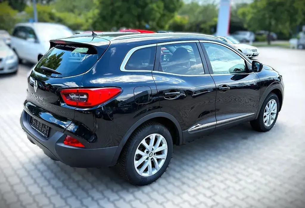 Gebraucht Renault Kadjar LIMITED 131 PS (96 kW) 2017 Schwarz SUV