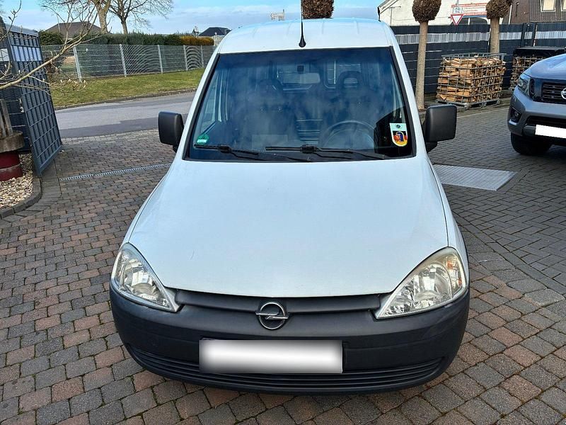 Gebraucht Opel Combo 75 PS (55 kW) 2010 Weiß Van / Kleinbus