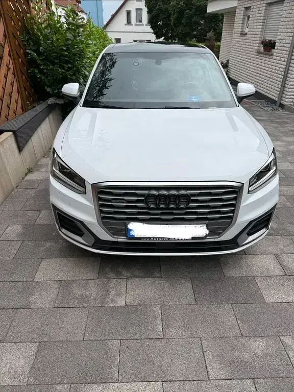 Gebraucht Audi Q2 S-Line 150 PS (110 kW) 2017 Weiß SUV