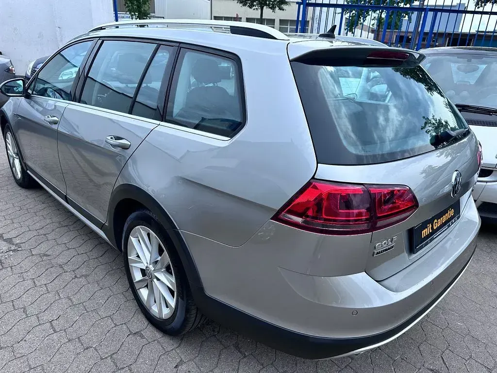 Gebraucht VW Golf Alltrack Basis 110 PS (80 kW) 2015 Silber Kombi