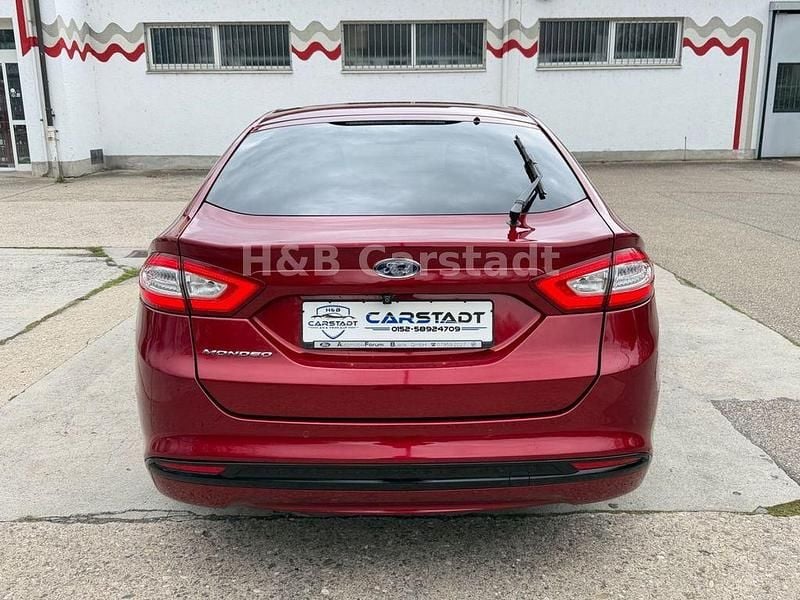 Gebraucht Ford Mondeo Titanium 150 PS (110 kW) 2018 Rot Limousine